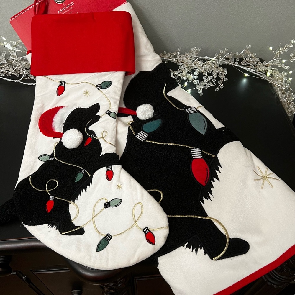 NWT Christmas Decor Bundle Flat Coat Retriever Black Lab Tree Skirt & Stocking